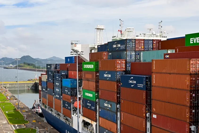 Global Port Congestion Threatens Schedule Reliability and Freight Rates - source image from weekly industrial news